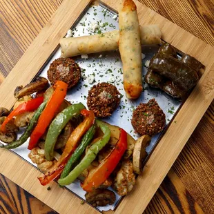 Lud&apos;da Veggie Platter