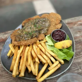 Vegan Jägerschnitzel (vegetarian, rating: 4/5)