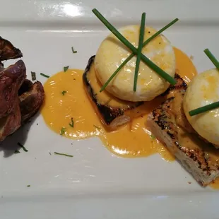 Crab Cake Benedict