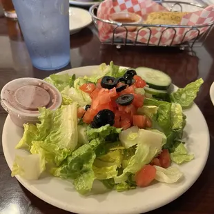 This side salad is part of the pasta choices.