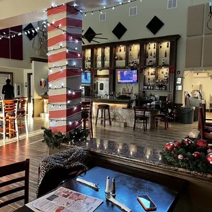 the bar and dining area