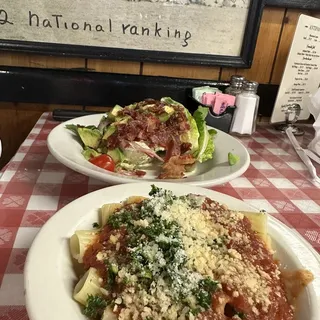Pasta with Luigi Marinara Sauce