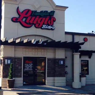 Welcome to Luigis!
