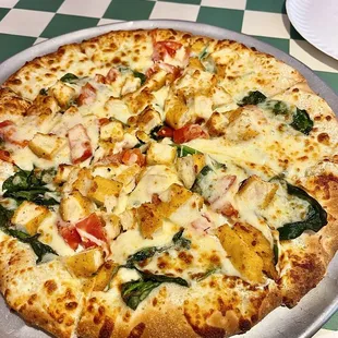 Chicken White Pizza