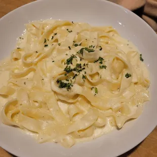 Alfredo fettuccine