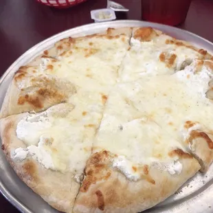 White pizza - so good! Would get again!!