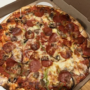 Luigi's Specialty Pizza