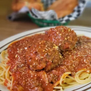 Spaghetti and meatballs