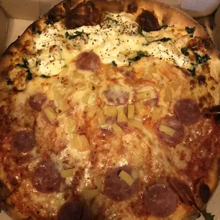 White Wonder Pizza