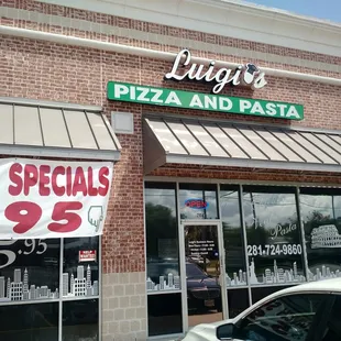 Luigi&apos;s Pizza &amp; Pasta