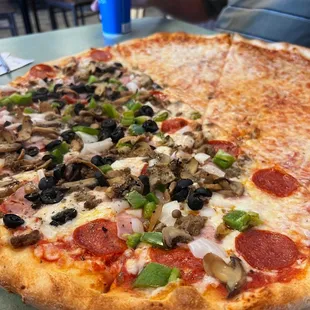 20&quot; Half Luigi Special and half plain cheese