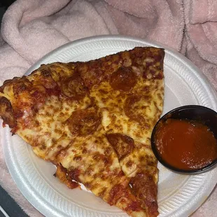 Pepperoni Pizza, 2X Extra Cheese, side of Sriracha sauce