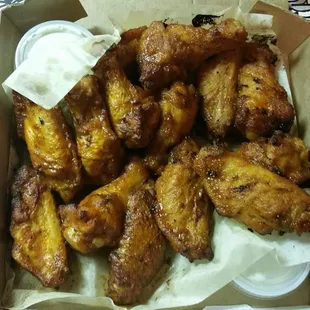 BBQ and HOT WINGS mixed