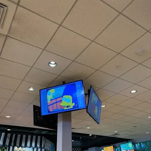 Playing episodes of Simpsons