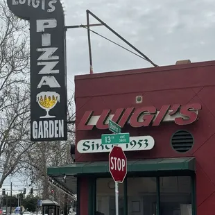 Luigi's Pizza Parlor  3800 Stockton Blvd Sacramento, CA