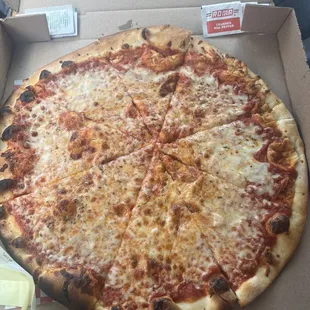 asked for lite cheese and they gave me a regular pizza then gave me no cheese pretty much straight trash idk how they have 4.5 stars