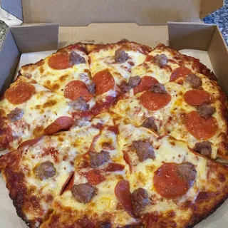 5. Tomato, Cheese, Sausage and Pepperoni Pizza