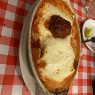 Manicotti and meatball