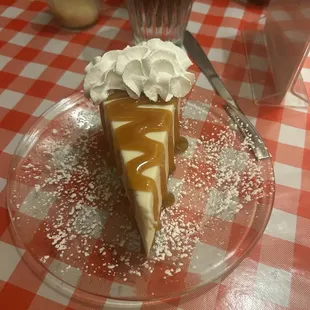 Cheesecake and caramel sauce