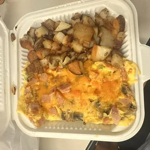 Denver (cheddar, bell peppers, ham, onions) + mushrooms and home fries. (Toast not pictured)