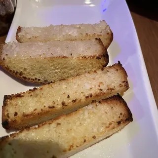 GARLIC BREAD