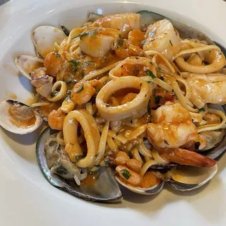LINGUINE TUTTO MARE