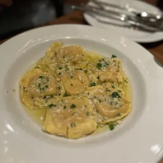 LOBSTER RAVIOLI