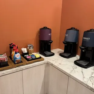 1 coffee, 1 decaf, 1 hot water, sugars and creamers 8/30/24