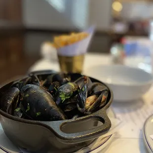 oysters, mussels, oysters and mussels, shellfish, food