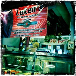 a sign for luken's