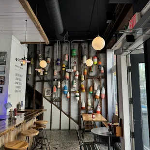 sushi and sashimi, interior