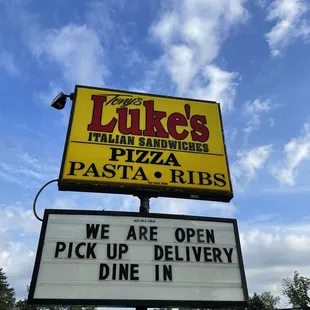 a sign for a pizza restaurant