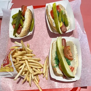 Yummy Chicago Dogs!!  I got Extra sport peppers!!!