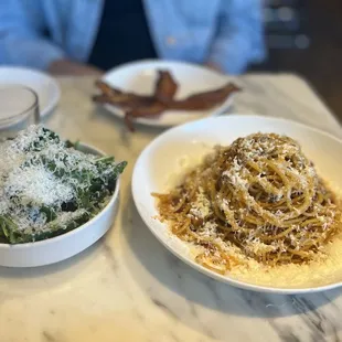 Kale salad and spaghetti