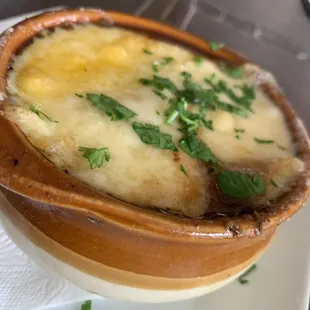 Only the most AMAZING FRENCH ONION soup !!! Mmmm