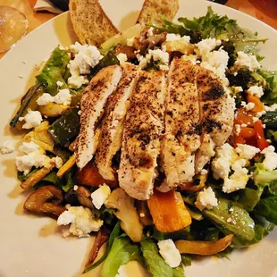 Roasted vegetable salad with chicken added