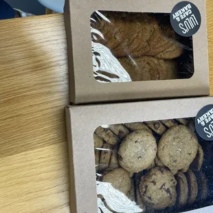 Chocolate Chip and Chewy Ginger Cookie