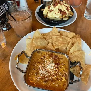 Cheesy fries &amp; street corn dip