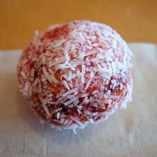 Lulu&apos;s Bakery 10/27/18: Besos de Frambuesa y Coco