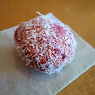 Lulu&apos;s Bakery 10/27/18: Besos de Frambuesa y Coco