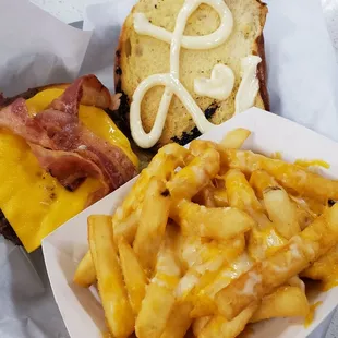 Bacon cheeseburger with cheese fries