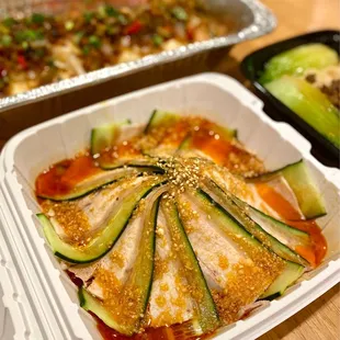 Sliced Pork with Garlic Sauce
