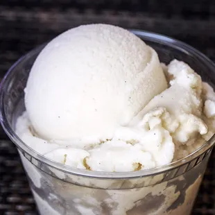 Vanilla Bean Sorbetto- 1/3 fewer calories than ice cream! 100% all natural; vegan; dairy, gluten and soy free