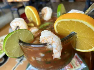 El Trebol Mexican Market & Restaurant