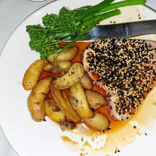 Sesame crusted tuna