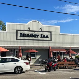 The front of the restaurant and patio seating