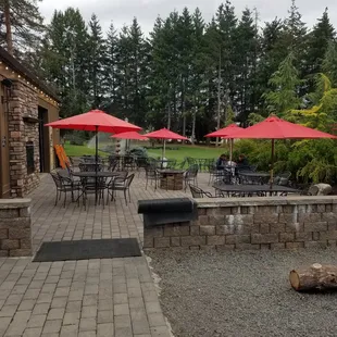 Great outdoor seeting area