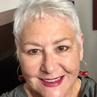 Liz W.