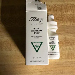 The card box packaging says THC while the bottle says CBD. Not good!