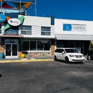 Beautiful and well kempt exterior